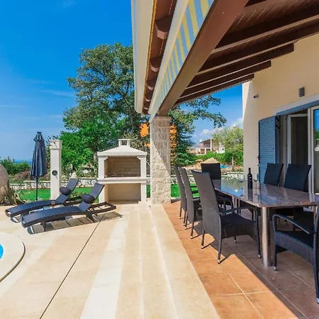 Mit Privatpool Fuer 8 Personen Ca 180 Qm In Deklici, Istrien Istrische Riviera 別荘 Kaštelir