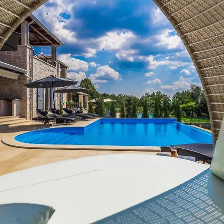 Mit Privatpool Fuer 8 Personen Ca 180 Qm In Deklici, Istrien Istrische Riviera Semesterbostad *